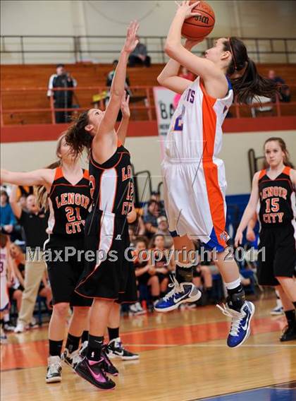 Thumbnail 3 in Lenoir City @ William Blount photogallery.