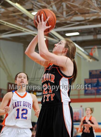 Thumbnail 3 in Lenoir City @ William Blount photogallery.