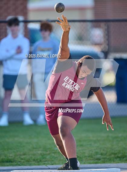 Thumbnail 3 in Lake Houston Conquerors Invitational (Shot Put) photogallery.
