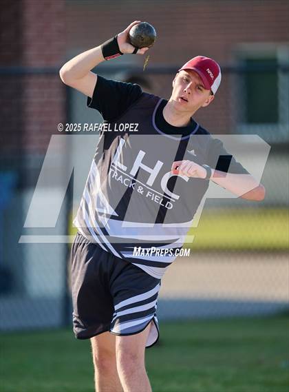 Thumbnail 1 in Lake Houston Conquerors Invitational (Shot Put) photogallery.