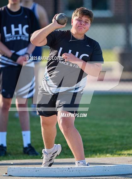 Thumbnail 3 in Lake Houston Conquerors Invitational (Shot Put) photogallery.