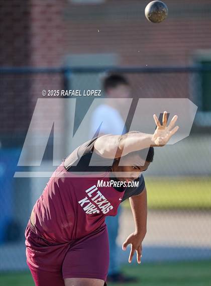 Thumbnail 2 in Lake Houston Conquerors Invitational (Shot Put) photogallery.
