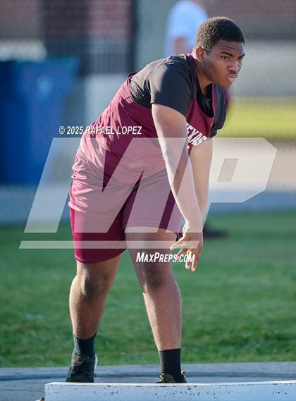 Thumbnail 3 in Lake Houston Conquerors Invitational (Shot Put) photogallery.