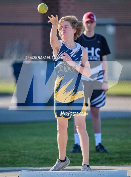 Thumbnail 3 in Lake Houston Conquerors Invitational (Shot Put) photogallery.