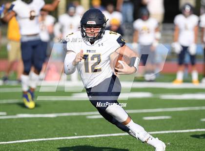 Thumbnail 3 in Trinity-Pawling @ Loomis Chaffee photogallery.