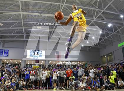 Thumbnail 1 in City of Palms Classic - Slam Dunk Contest photogallery.