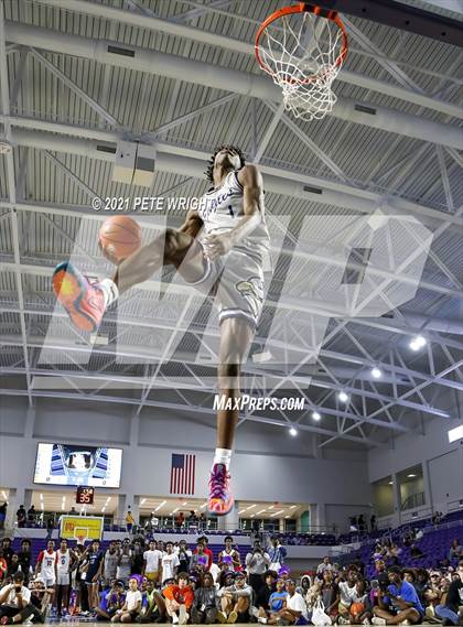 Thumbnail 3 in City of Palms Classic - Slam Dunk Contest photogallery.