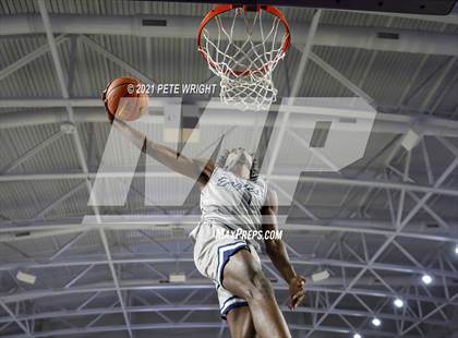 Thumbnail 1 in City of Palms Classic - Slam Dunk Contest photogallery.