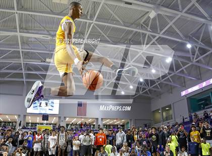Thumbnail 2 in City of Palms Classic - Slam Dunk Contest photogallery.
