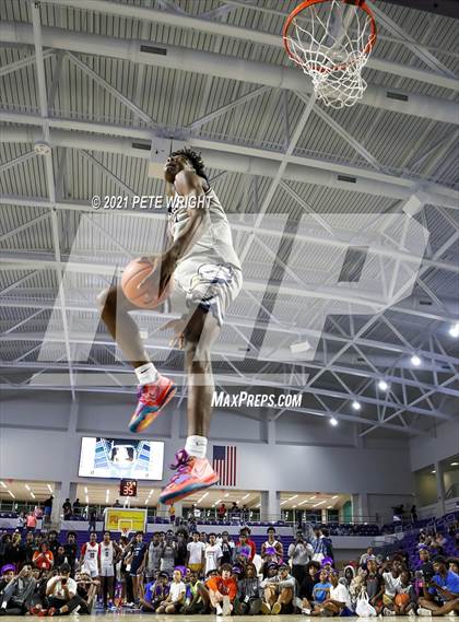 Thumbnail 1 in City of Palms Classic - Slam Dunk Contest photogallery.