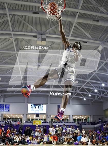 Thumbnail 1 in City of Palms Classic - Slam Dunk Contest photogallery.