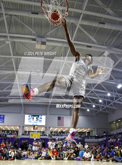Thumbnail 2 in City of Palms Classic - Slam Dunk Contest photogallery.