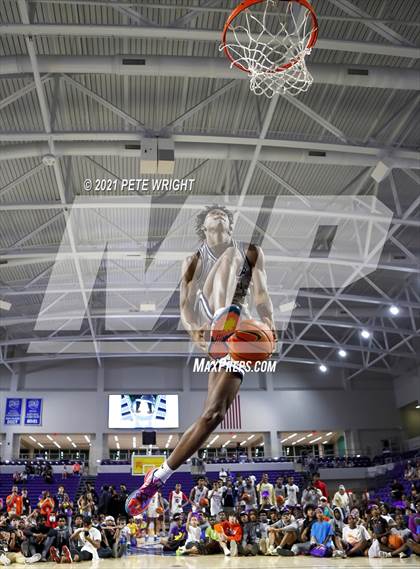 Thumbnail 3 in City of Palms Classic - Slam Dunk Contest photogallery.