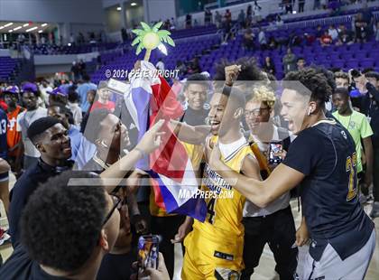 Thumbnail 3 in City of Palms Classic - Slam Dunk Contest photogallery.
