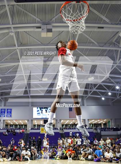 Thumbnail 3 in City of Palms Classic - Slam Dunk Contest photogallery.