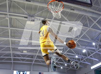Thumbnail 3 in City of Palms Classic - Slam Dunk Contest photogallery.