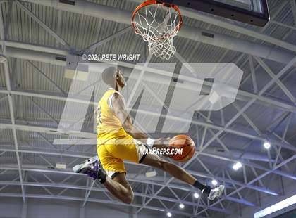 Thumbnail 3 in City of Palms Classic - Slam Dunk Contest photogallery.