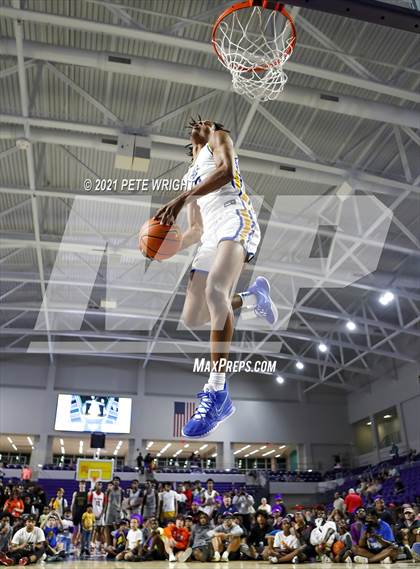 Thumbnail 2 in City of Palms Classic - Slam Dunk Contest photogallery.