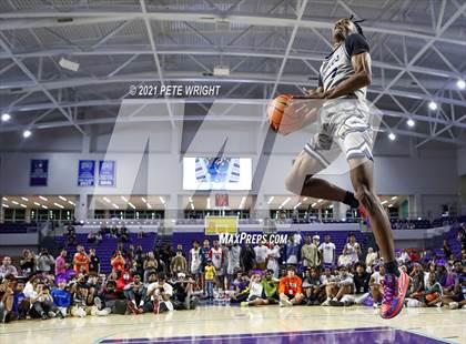Thumbnail 1 in City of Palms Classic - Slam Dunk Contest photogallery.