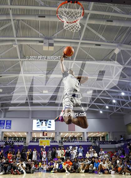 Thumbnail 3 in City of Palms Classic - Slam Dunk Contest photogallery.