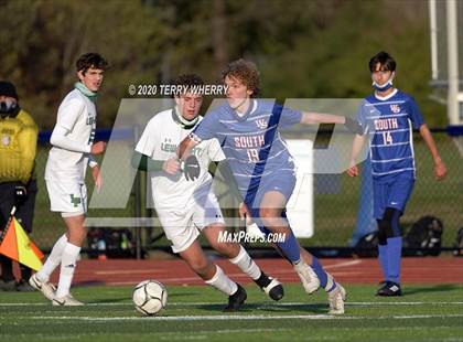Thumbnail 2 in Lewiston-Porter @ Williamsville South (NYSPHSAA Section VI Class A-2 Final) photogallery.