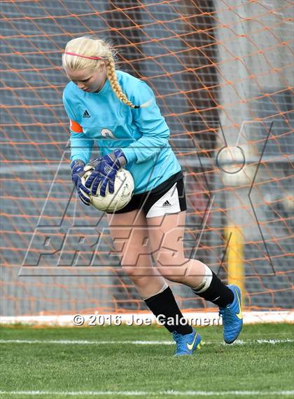 Thumbnail 3 in Johnson [Claudia Taylor] vs Brandeis (6A Region 4 Bi-District) photogallery.