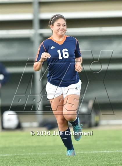 Thumbnail 2 in Johnson [Claudia Taylor] vs Brandeis (6A Region 4 Bi-District) photogallery.