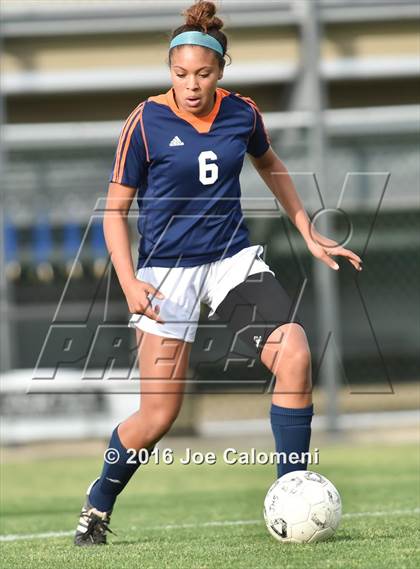 Thumbnail 1 in Johnson [Claudia Taylor] vs Brandeis (6A Region 4 Bi-District) photogallery.
