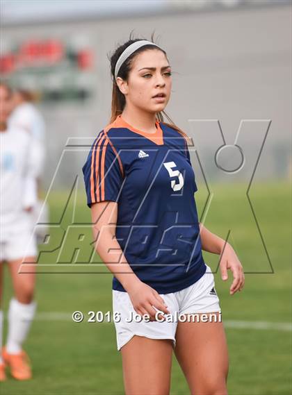 Thumbnail 3 in Johnson [Claudia Taylor] vs Brandeis (6A Region 4 Bi-District) photogallery.