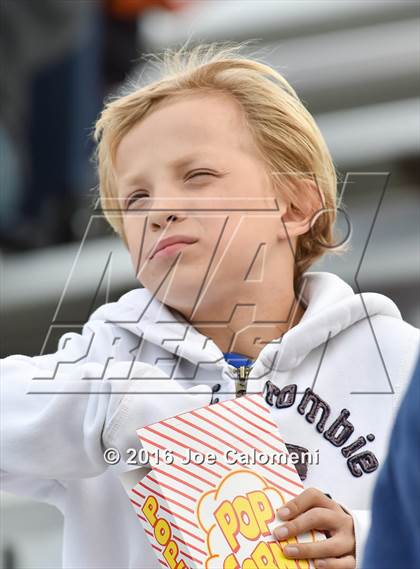 Thumbnail 2 in Johnson [Claudia Taylor] vs Brandeis (6A Region 4 Bi-District) photogallery.
