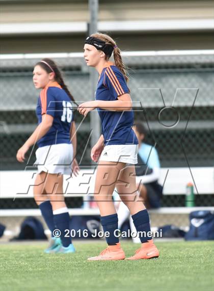 Thumbnail 2 in Johnson [Claudia Taylor] vs Brandeis (6A Region 4 Bi-District) photogallery.