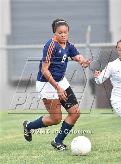 Thumbnail 2 in Johnson [Claudia Taylor] vs Brandeis (6A Region 4 Bi-District) photogallery.