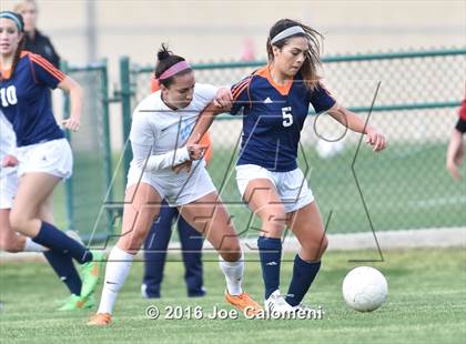 Thumbnail 3 in Johnson [Claudia Taylor] vs Brandeis (6A Region 4 Bi-District) photogallery.