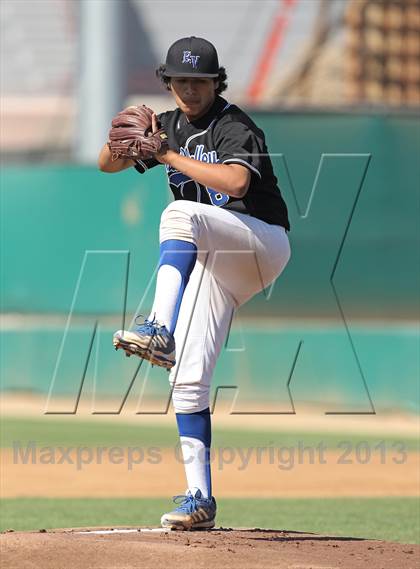 Thumbnail 3 in East Valley vs. LACES (CIF LA City Section D3 Final) photogallery.