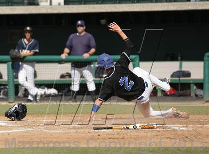 Thumbnail 3 in East Valley vs. LACES (CIF LA City Section D3 Final) photogallery.