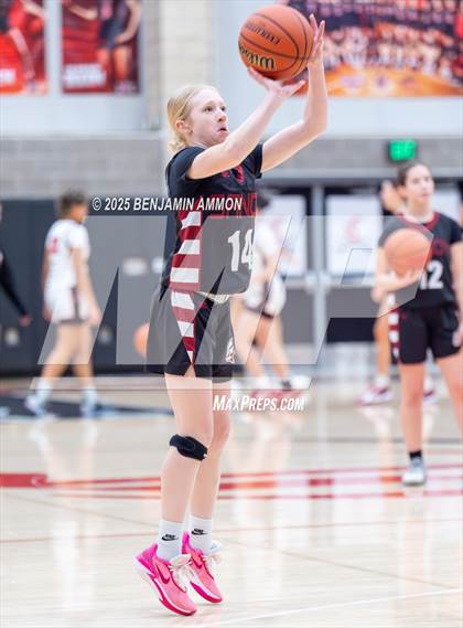 Thumbnail 1 in Sandy @ Clackamas photogallery.