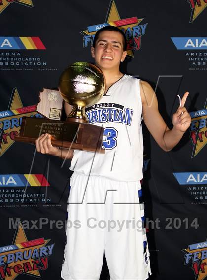 Thumbnail 1 in Valley Christian (AIA D3 Final Award Photos) photogallery.