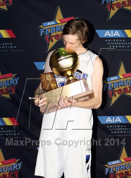 Thumbnail 1 in Valley Christian (AIA D3 Final Award Photos) photogallery.