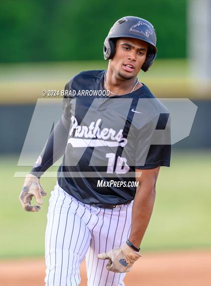Thumbnail 3 in Ledford @ North Davidson photogallery.