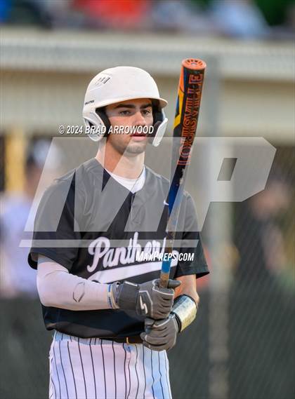 Thumbnail 1 in Ledford @ North Davidson photogallery.