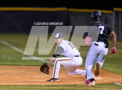Thumbnail 3 in Ledford @ North Davidson photogallery.