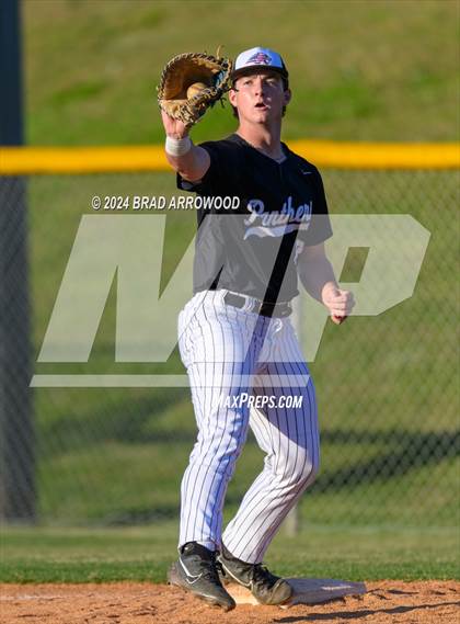 Thumbnail 1 in Ledford @ North Davidson photogallery.