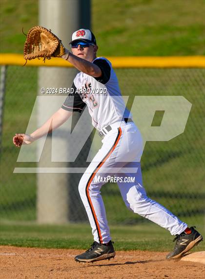 Thumbnail 2 in Ledford @ North Davidson photogallery.