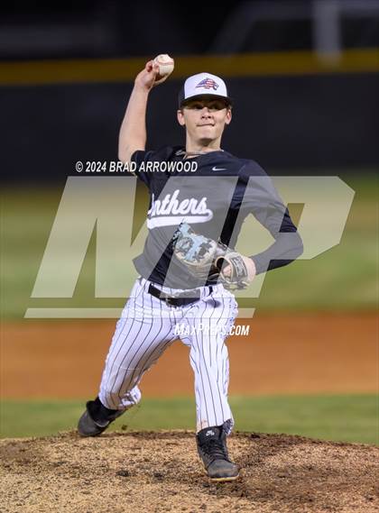 Thumbnail 2 in Ledford @ North Davidson photogallery.
