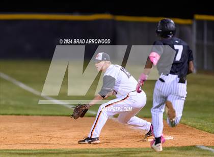Thumbnail 2 in Ledford @ North Davidson photogallery.