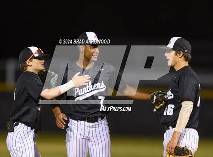 Thumbnail 2 in Ledford @ North Davidson photogallery.