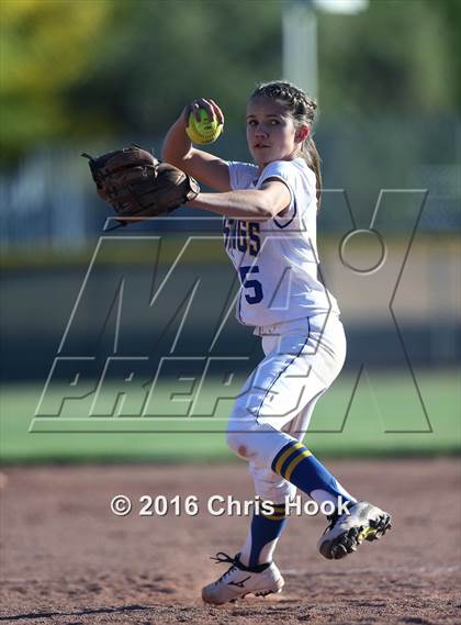 Thumbnail 2 in Douglas @ Sahuarita photogallery.