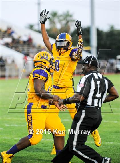 Thumbnail 3 in La Marque vs Ball photogallery.