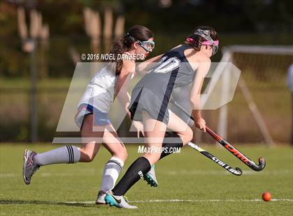 Thumbnail 3 in St. Ignatius vs. Archbishop Mitty photogallery.