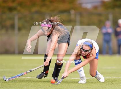 Thumbnail 2 in St. Ignatius vs. Archbishop Mitty photogallery.